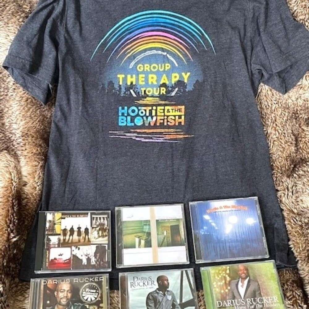 Hootie & the Blowfish - Darius Rucker - Concert T-Shirt and CD Lot